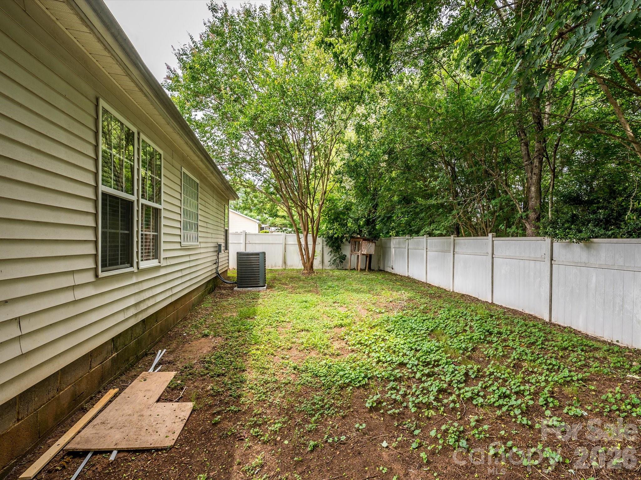 4821 Renfrew Drive — Concord