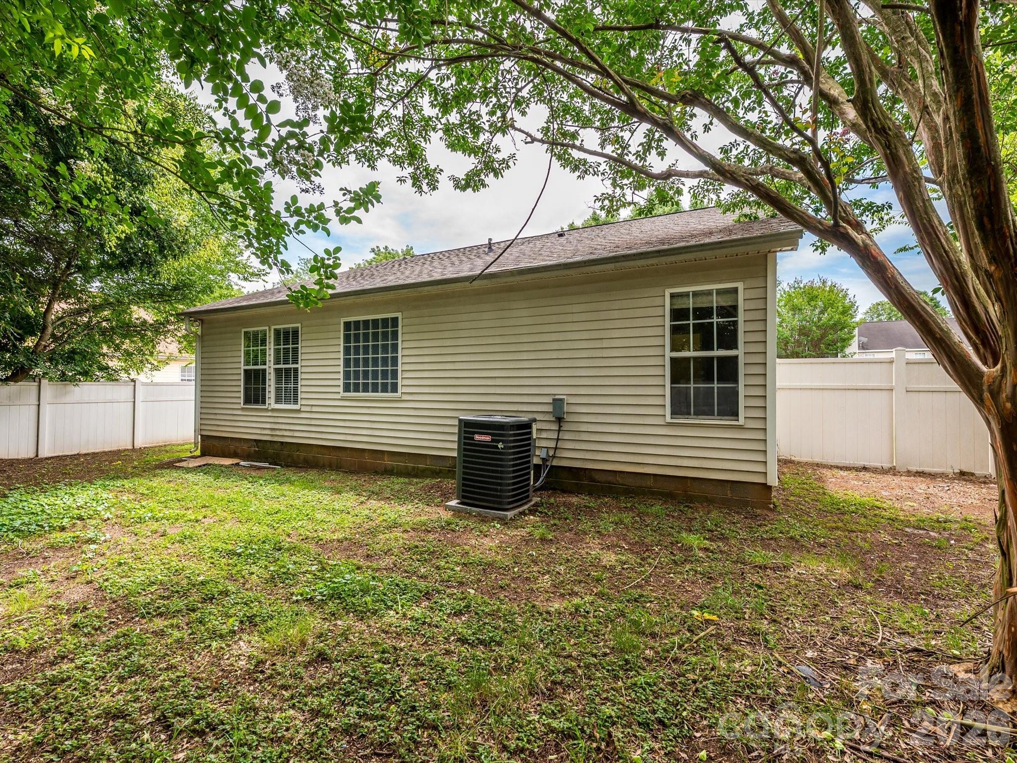 4821 Renfrew Drive — Concord