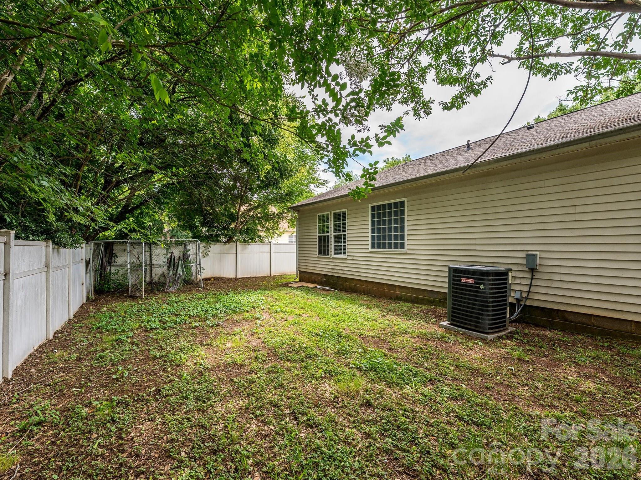 4821 Renfrew Drive — Concord