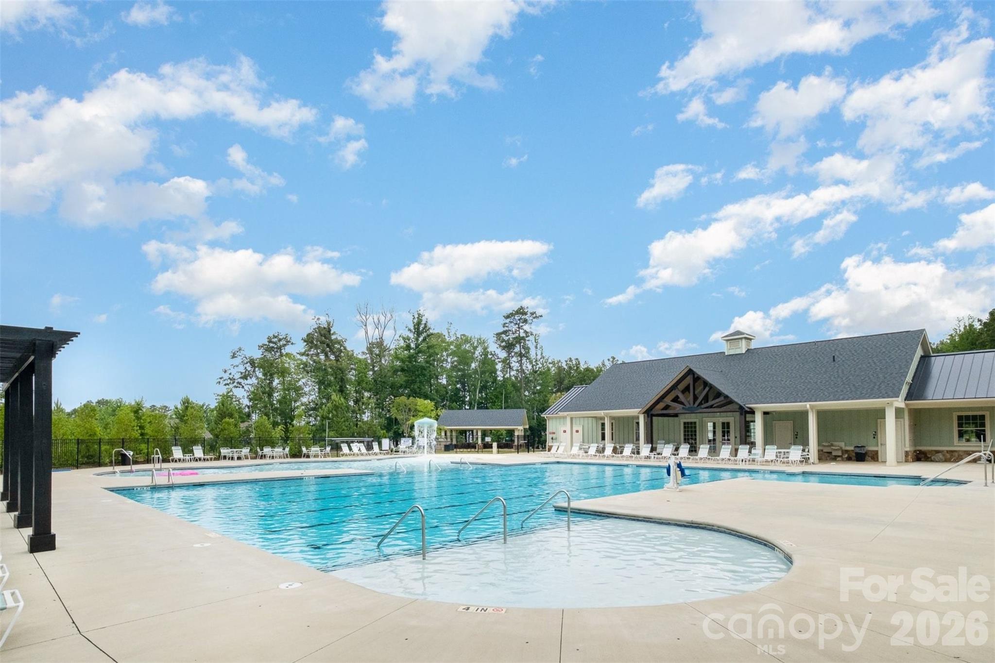 315 Bulrush Road — Clover