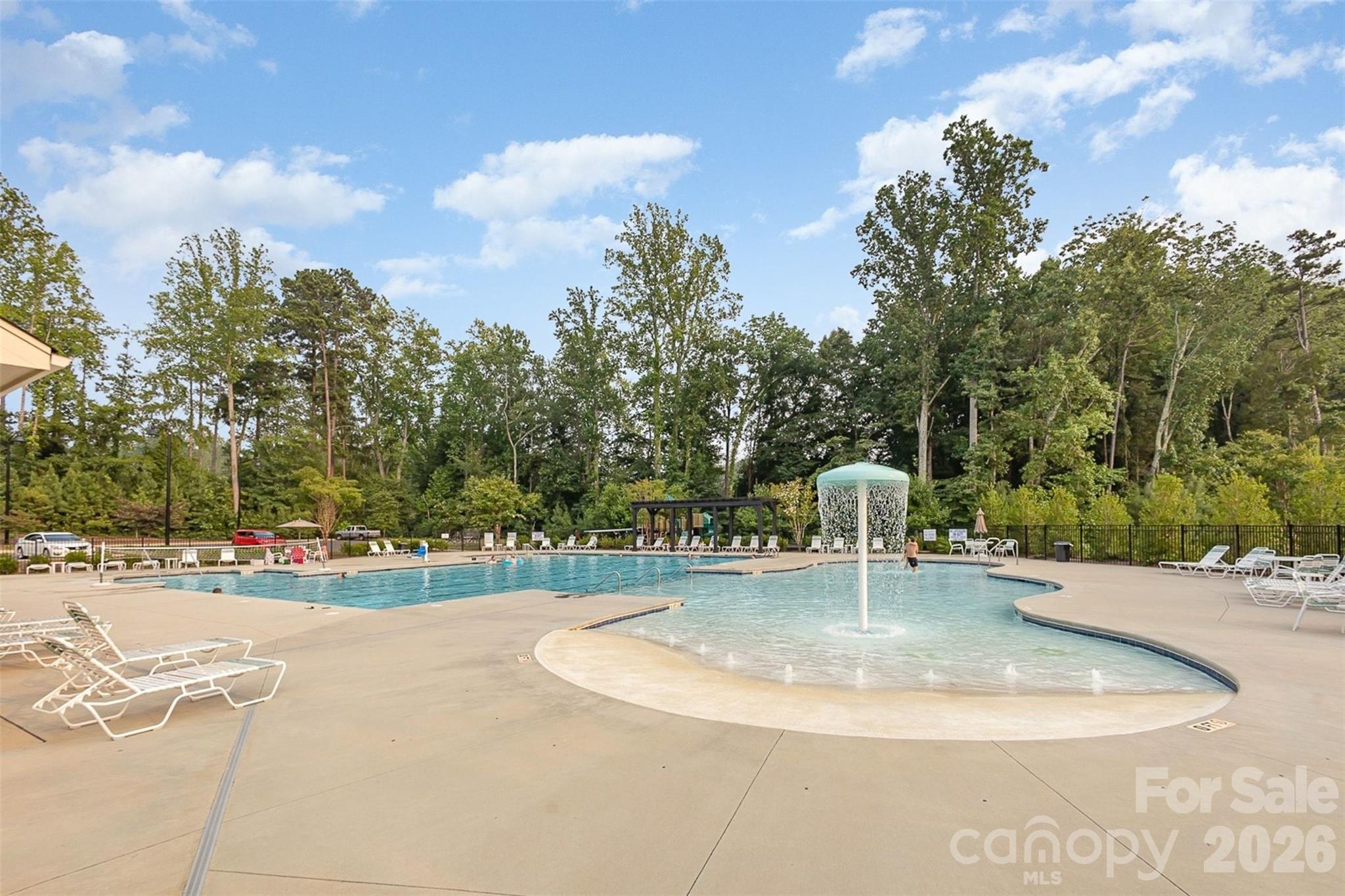 315 Bulrush Road — Clover