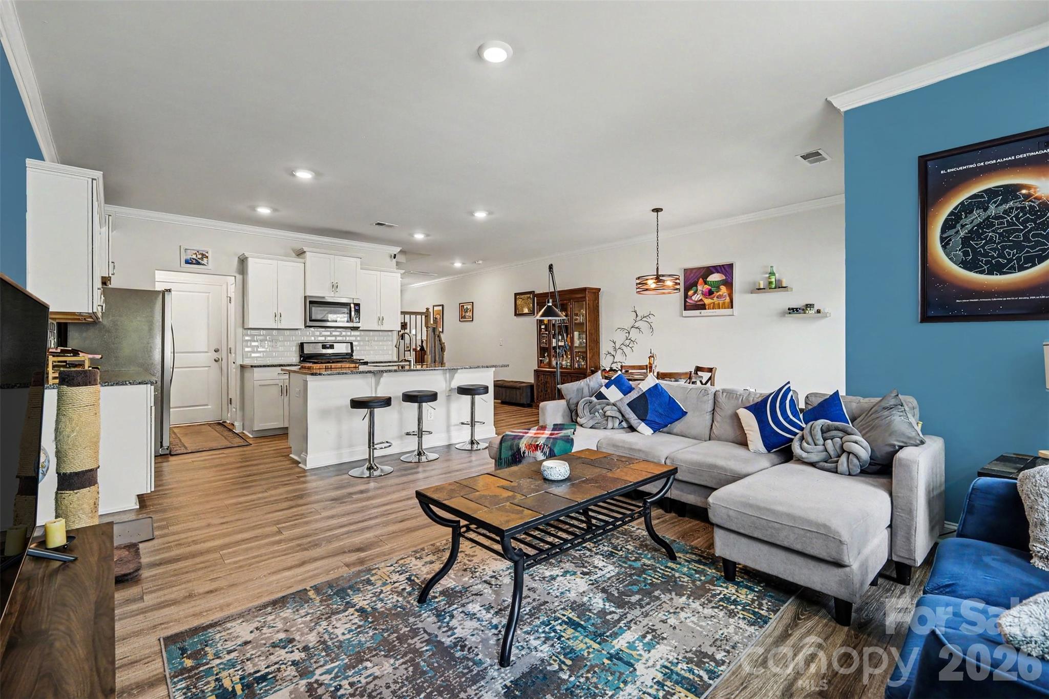 315 Bulrush Road — Clover