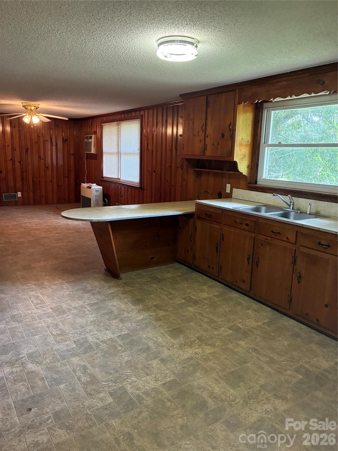 10663 Island Creek Road — Stanfield