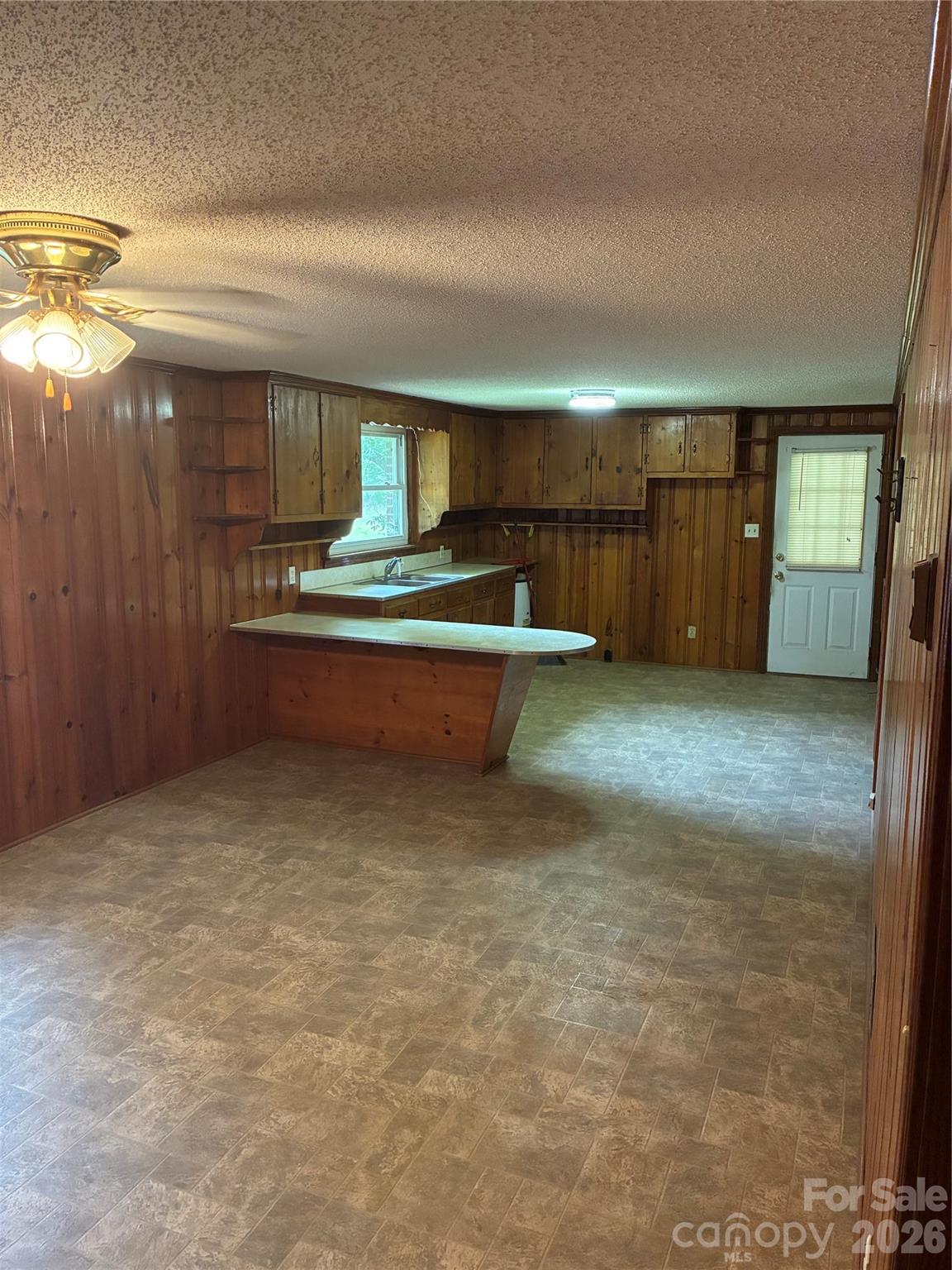 10663 Island Creek Road — Stanfield