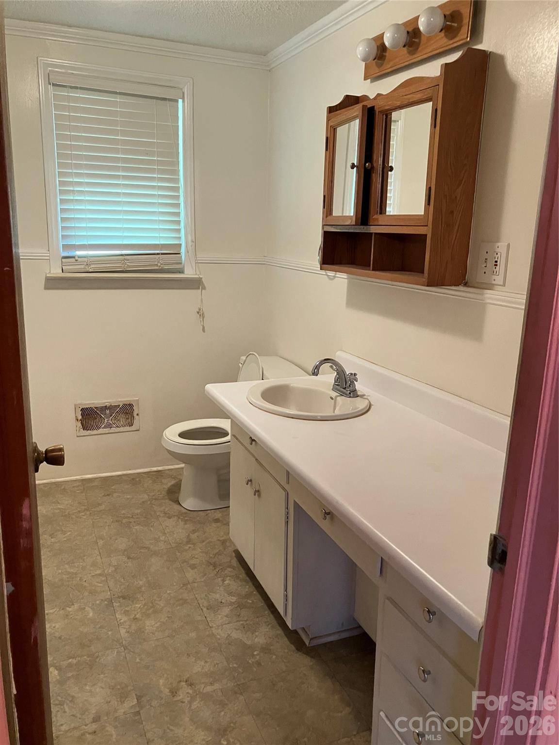 10663 Island Creek Road — Stanfield