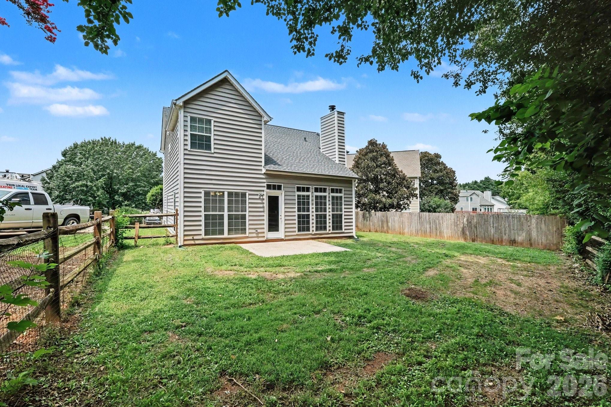 8401 Redstone View Drive — Charlotte