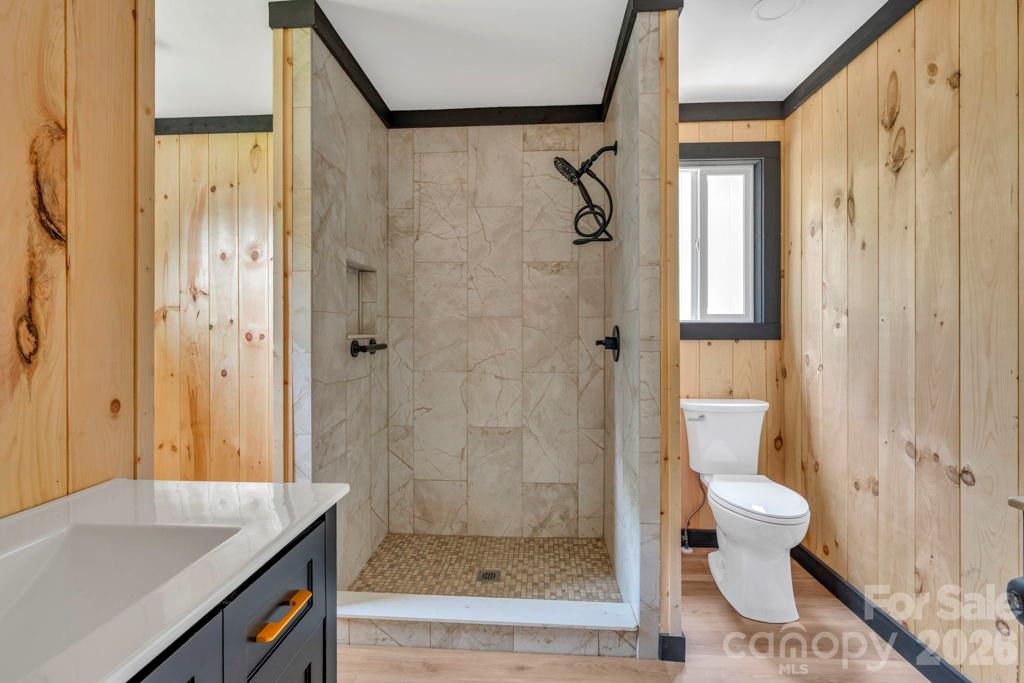 209 Meadow Loop — Newland