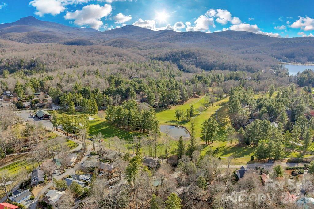 209 Meadow Loop — Newland