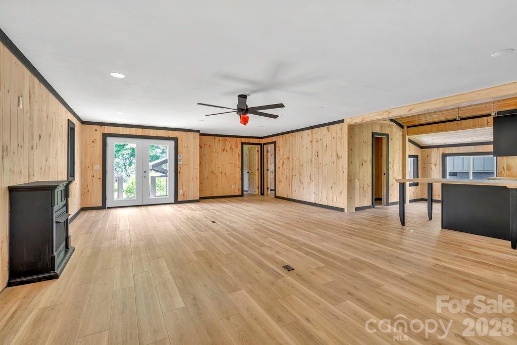 209 Meadow Loop — Newland
