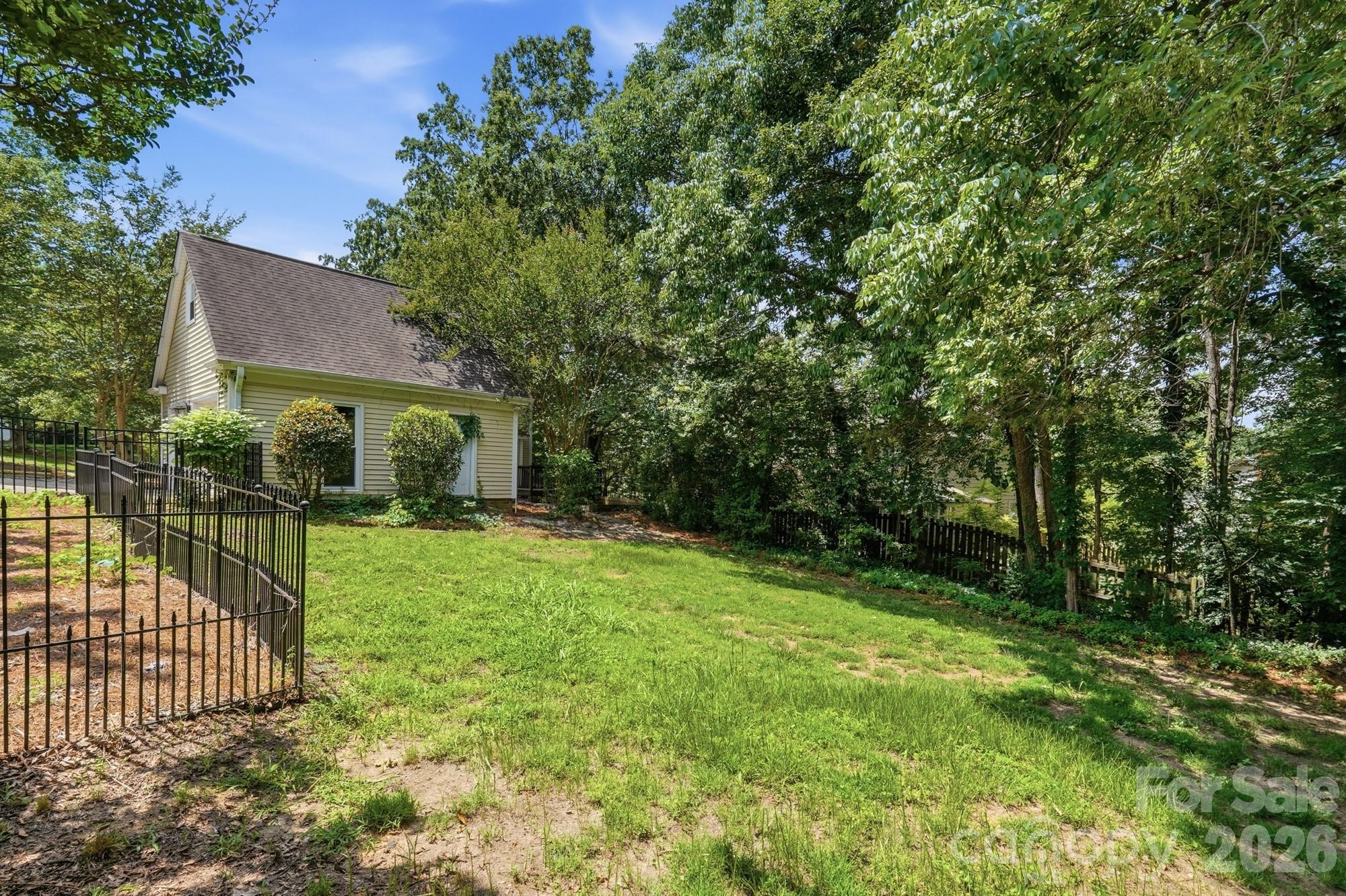 2106 Caleo Circle — Charlotte