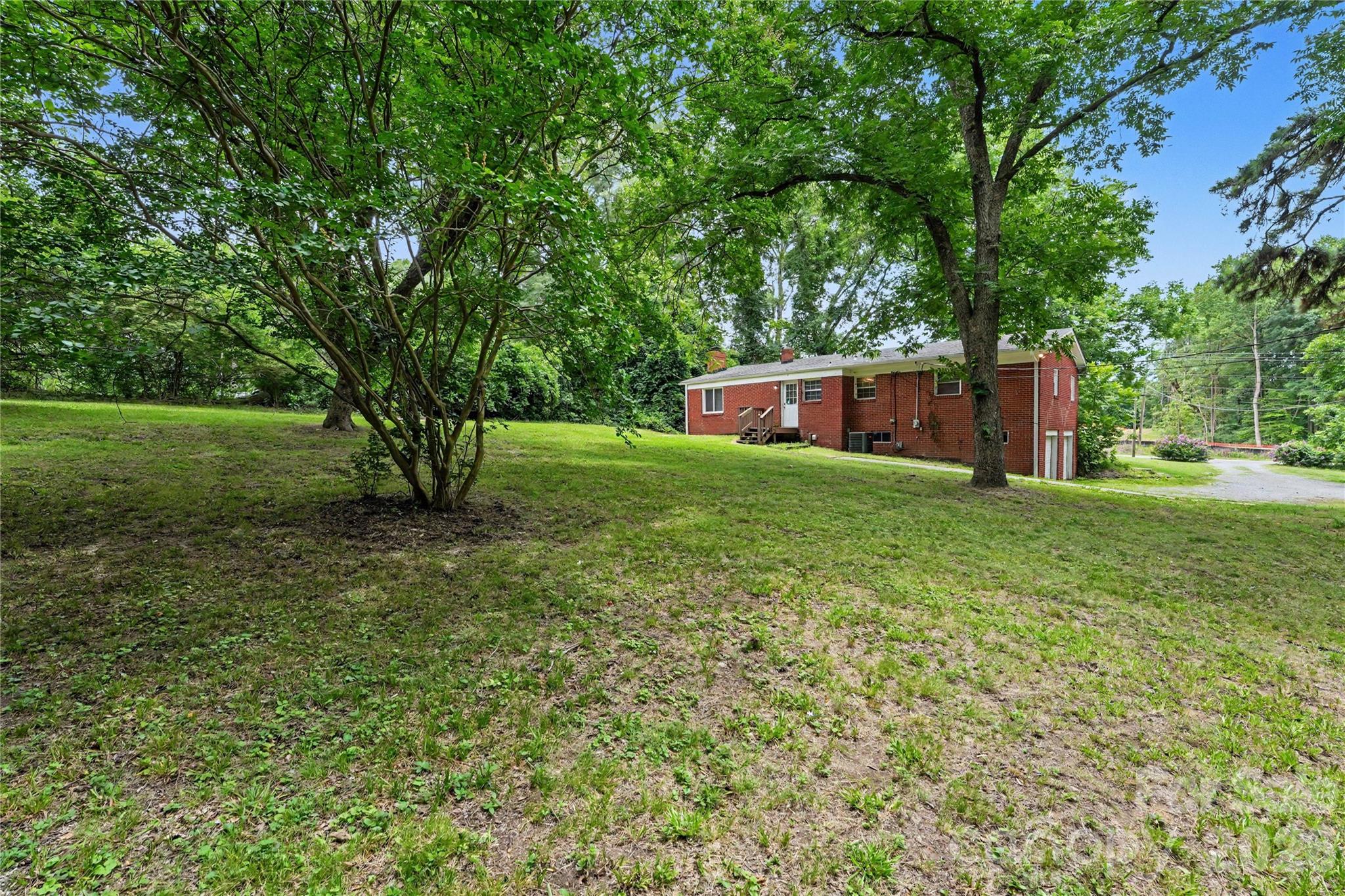 6931 Robinson Church Road — Charlotte