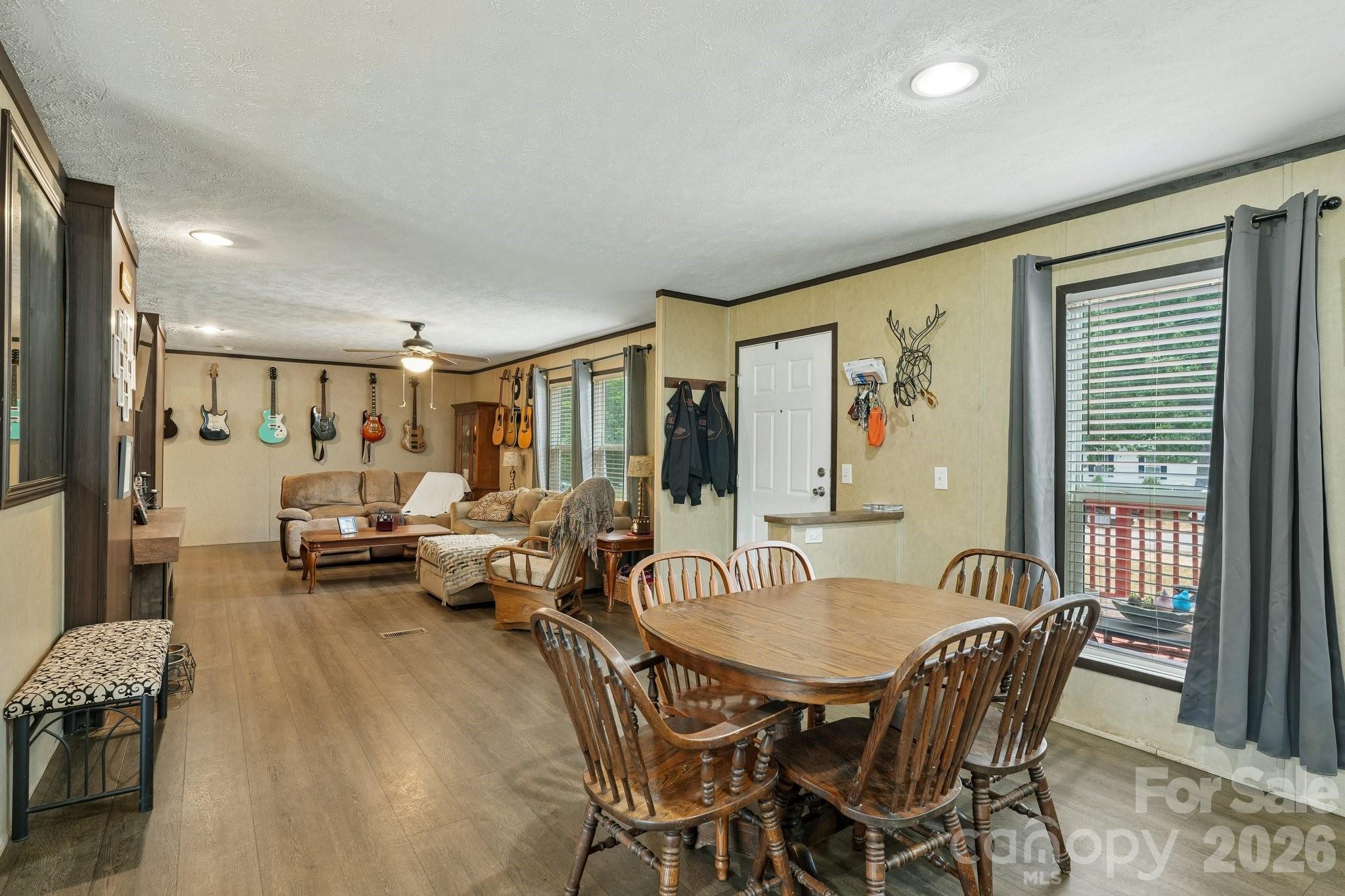 3443 Meldonna Drive — Maiden