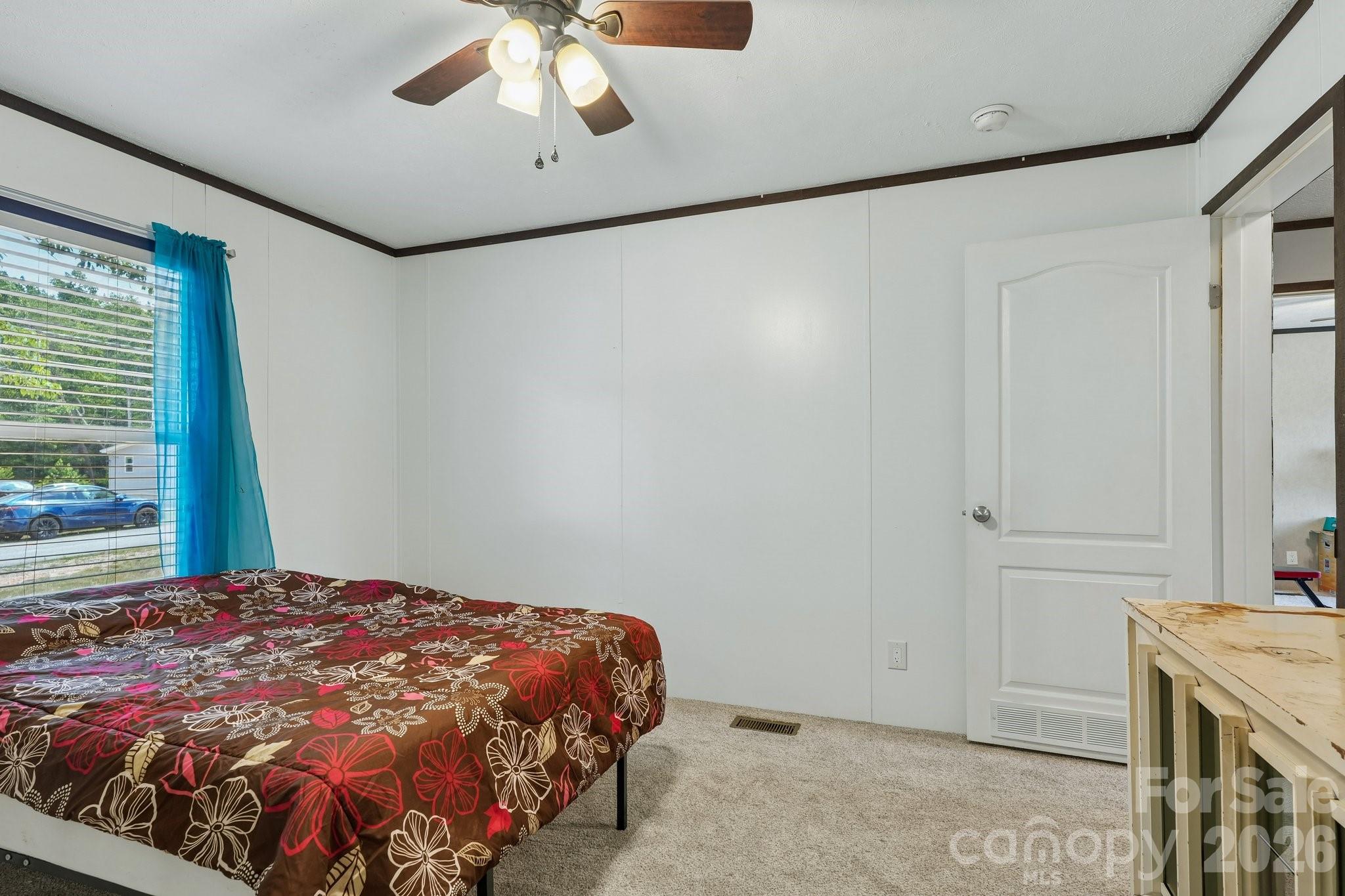 3443 Meldonna Drive — Maiden