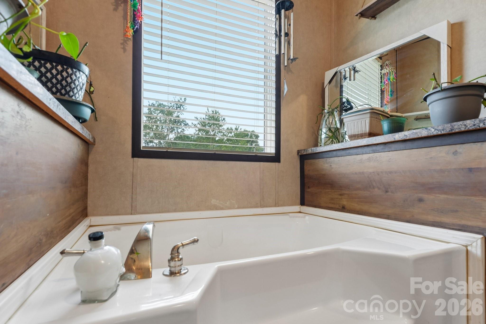 3443 Meldonna Drive — Maiden