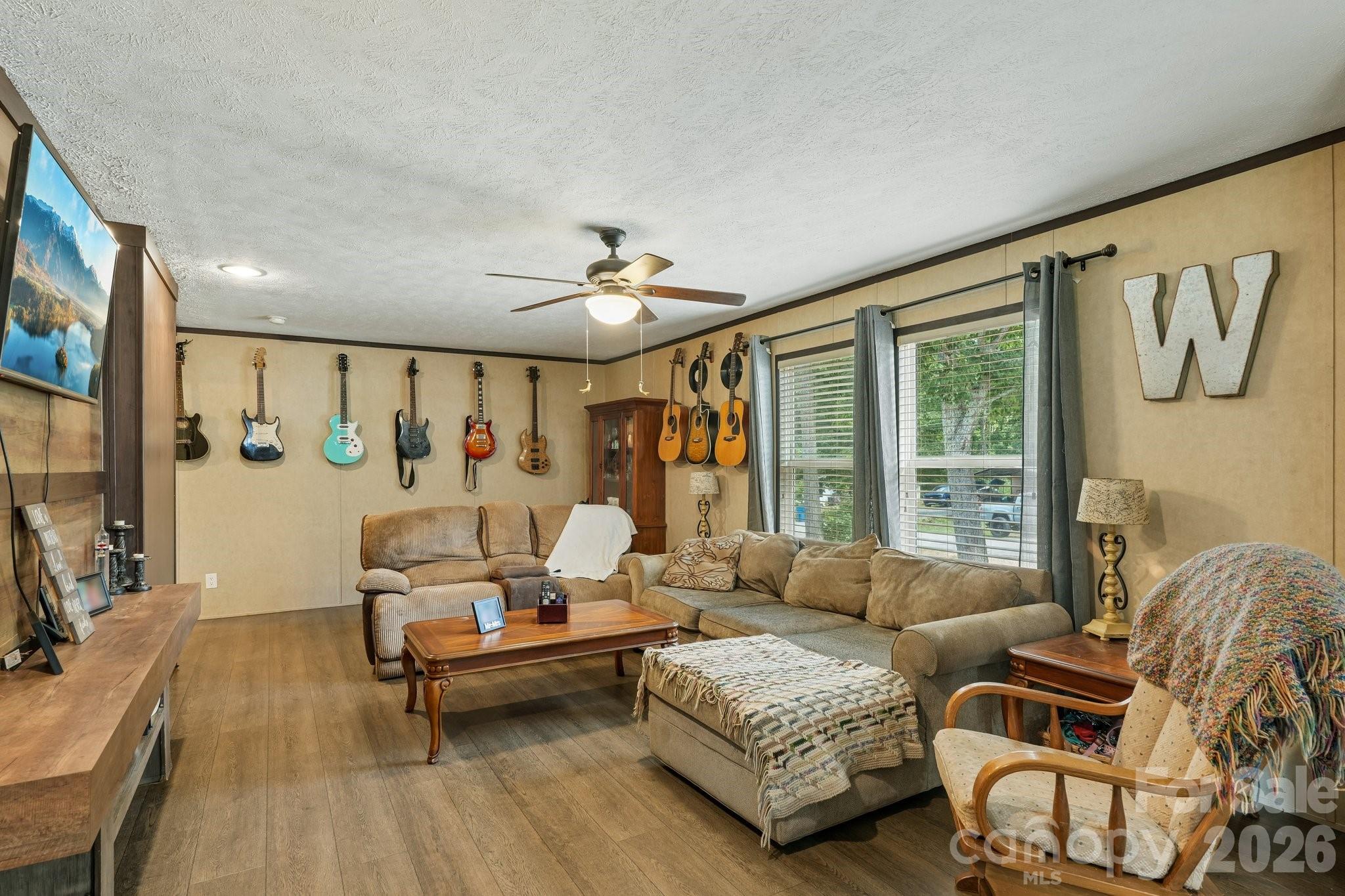 3443 Meldonna Drive — Maiden
