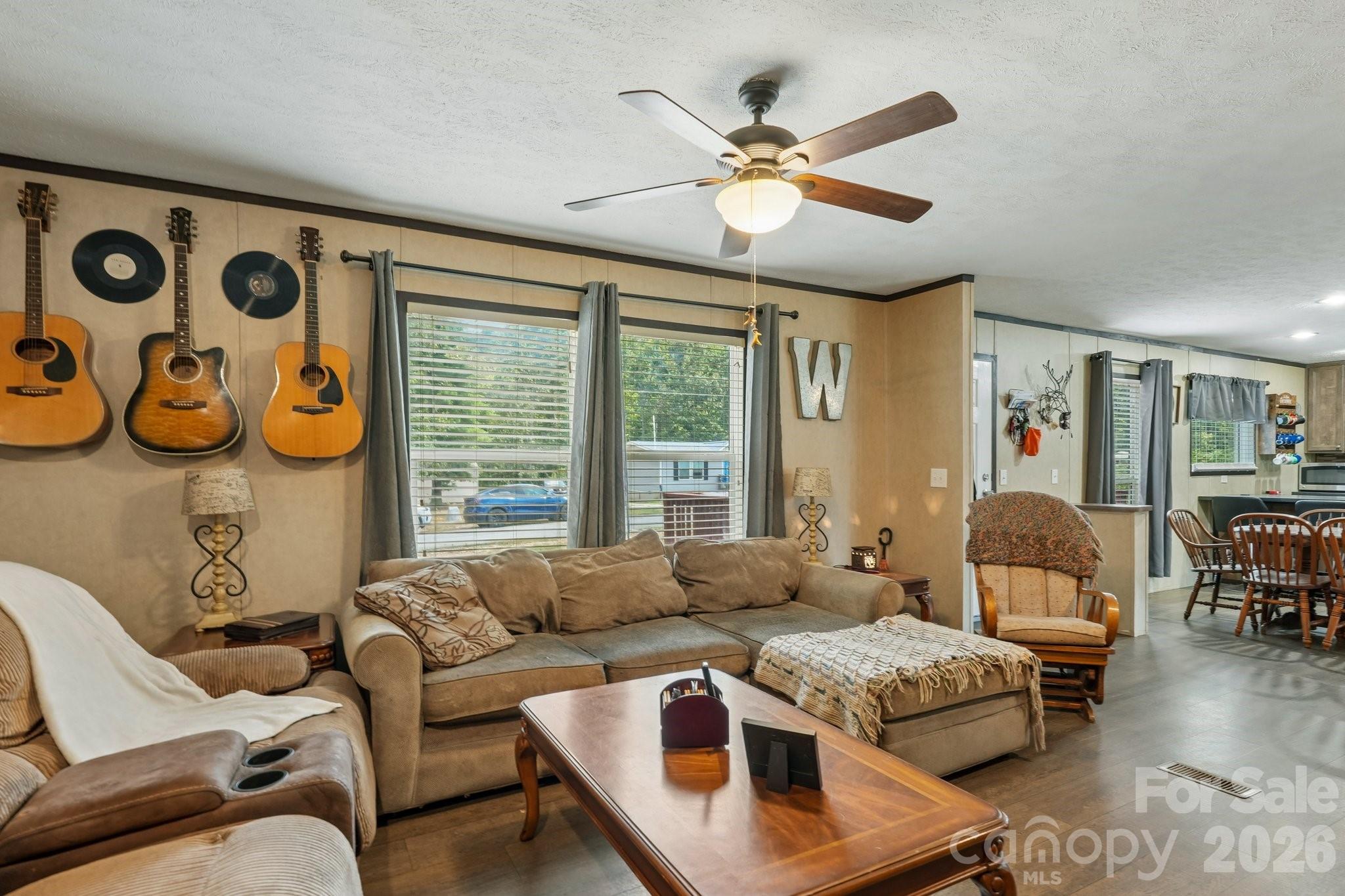 3443 Meldonna Drive — Maiden