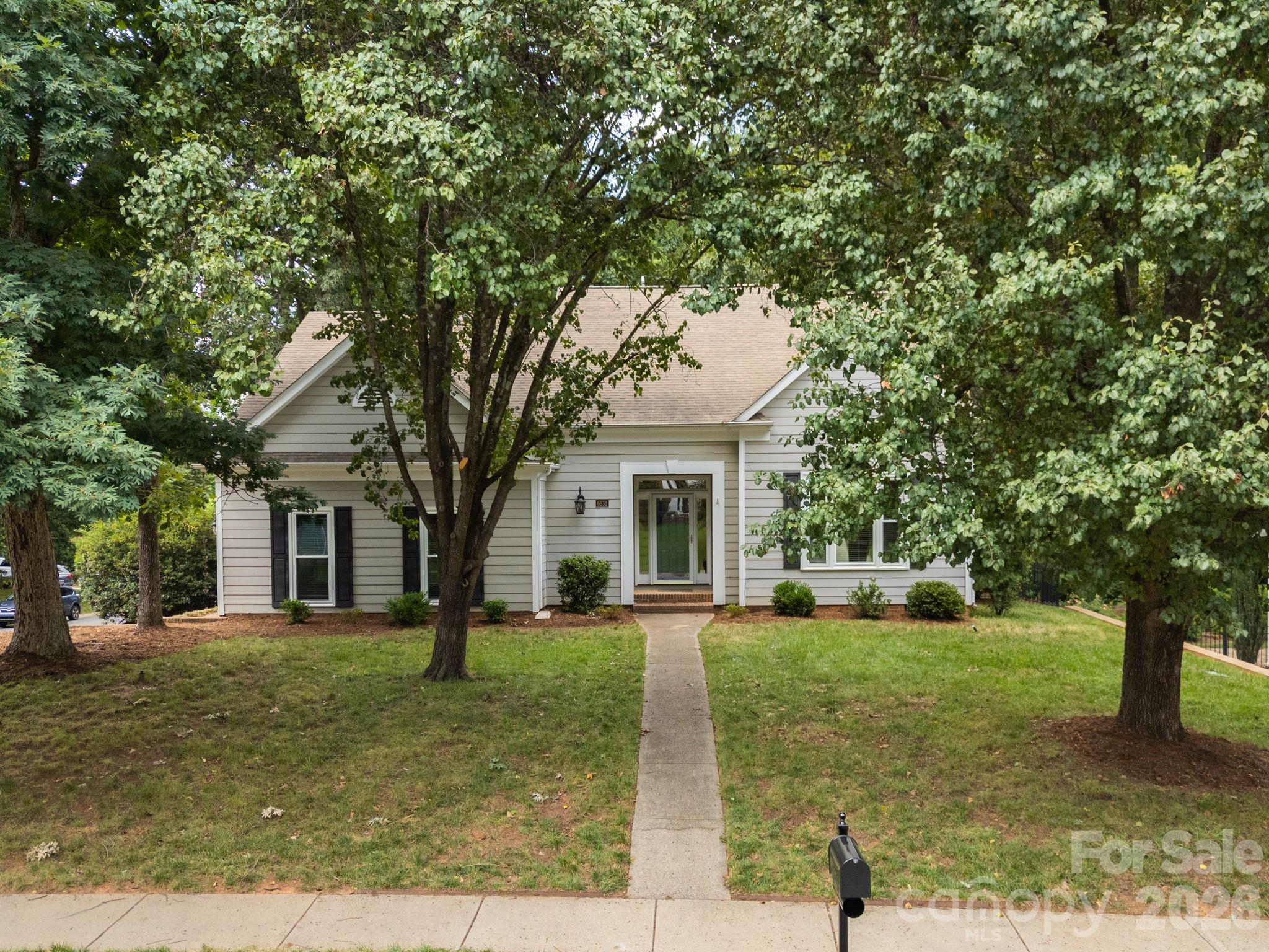 6632 Elmstone Drive — Charlotte