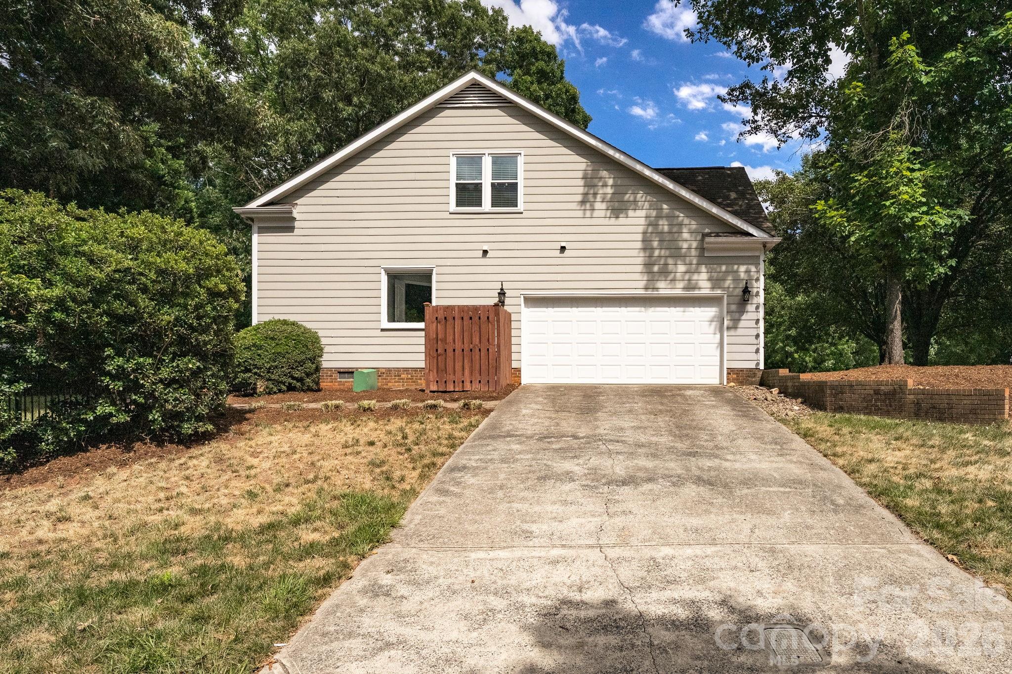 6632 Elmstone Drive — Charlotte