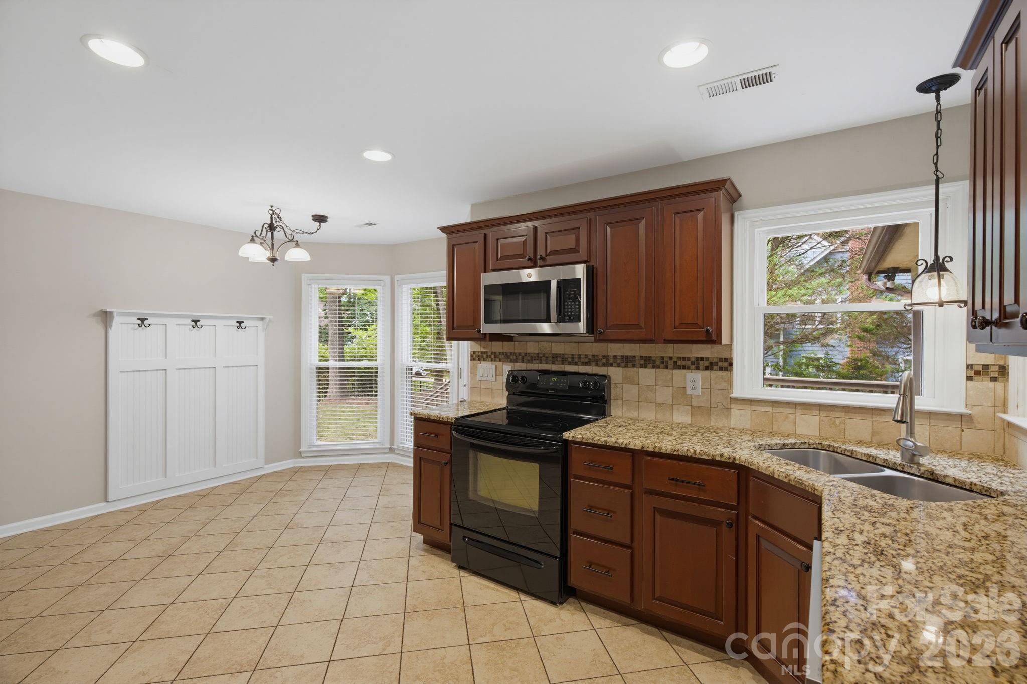 6632 Elmstone Drive — Charlotte