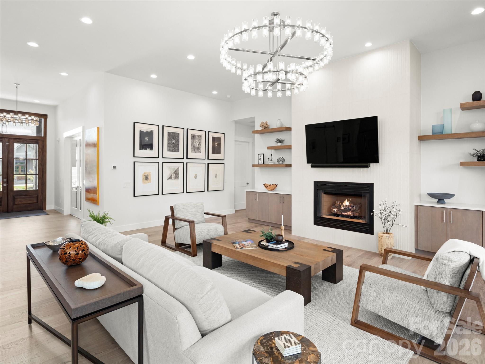 582 Daniel Circle Drive — Mills River