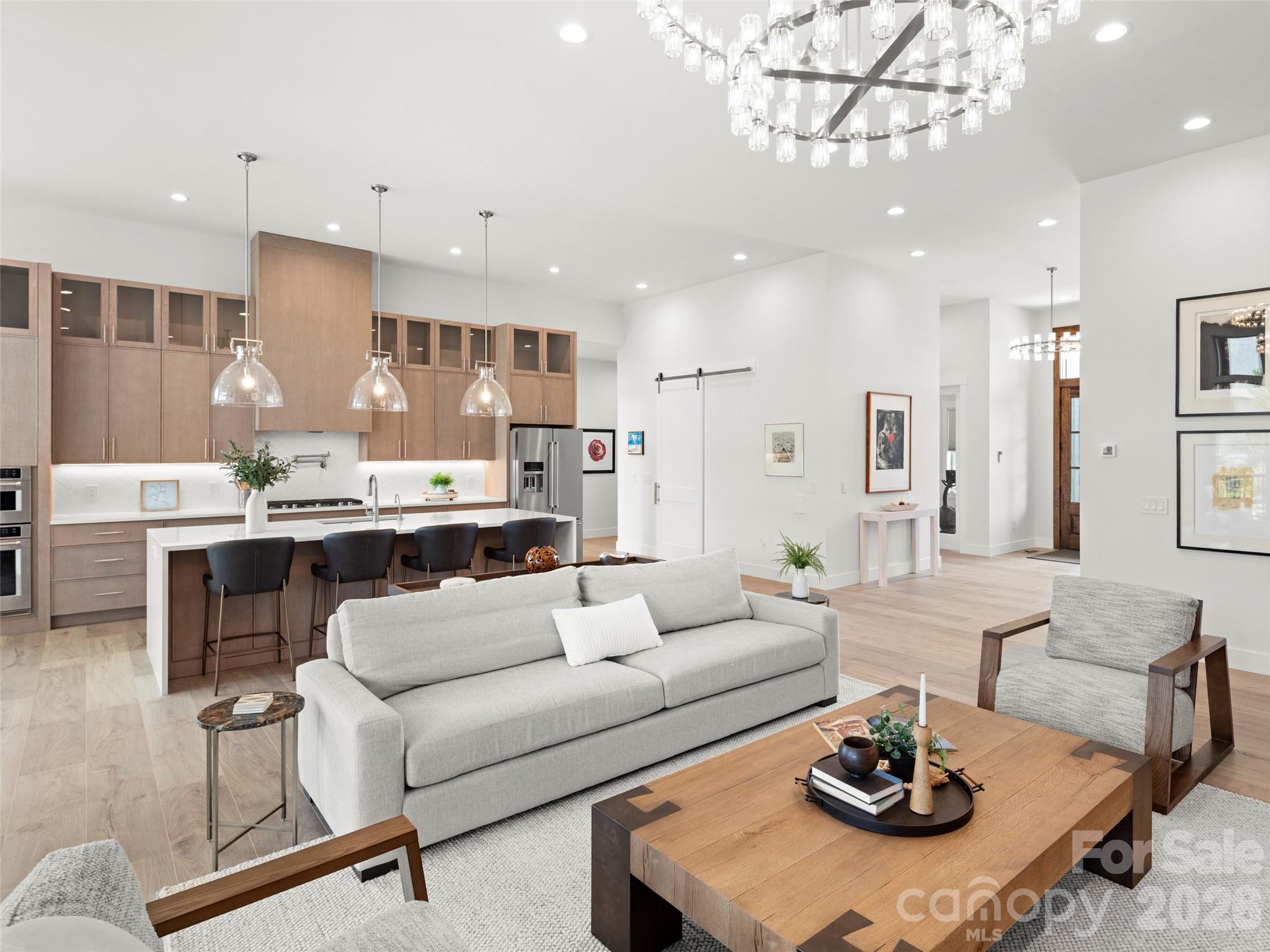 582 Daniel Circle Drive — Mills River