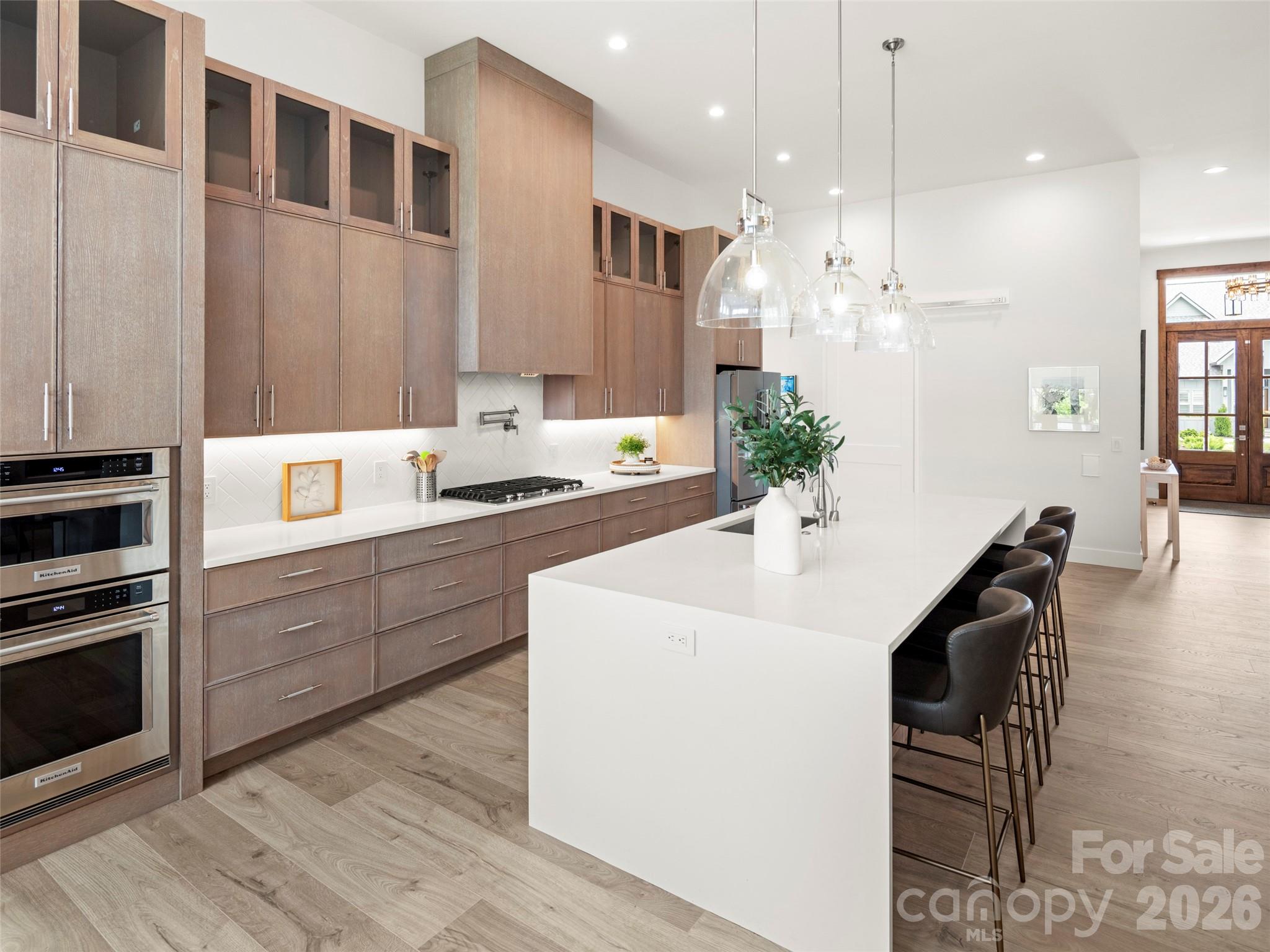 582 Daniel Circle Drive — Mills River