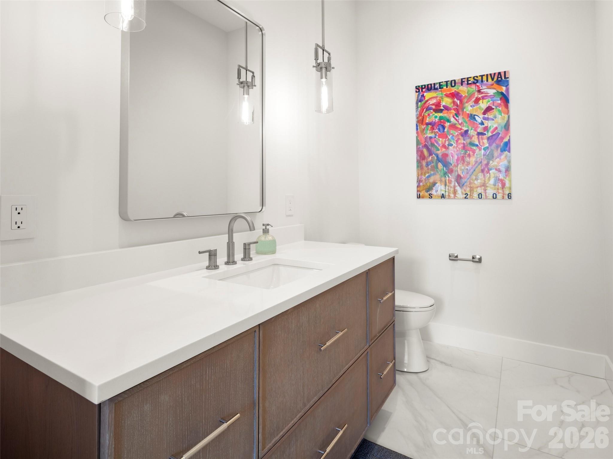 582 Daniel Circle Drive — Mills River