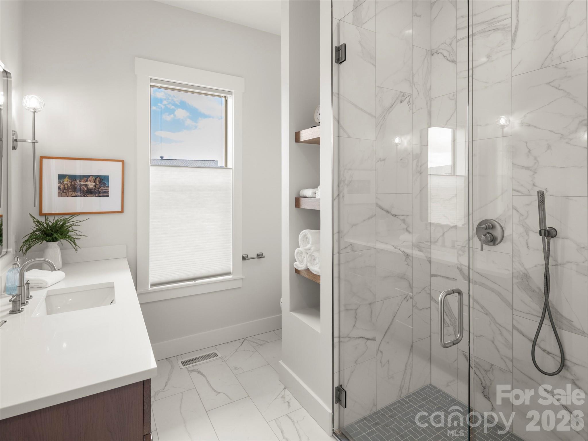 582 Daniel Circle Drive — Mills River