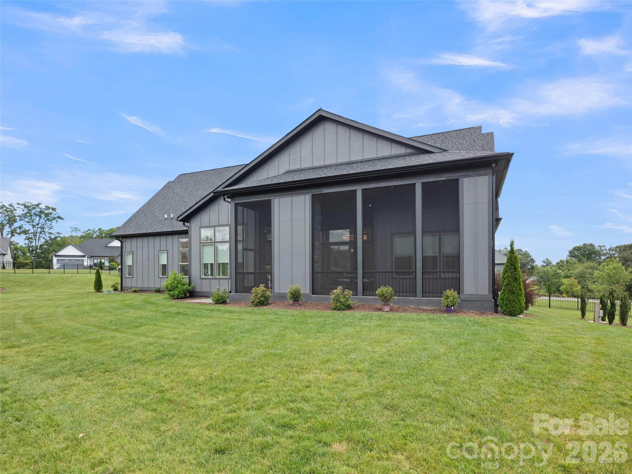 582 Daniel Circle Drive — Mills River