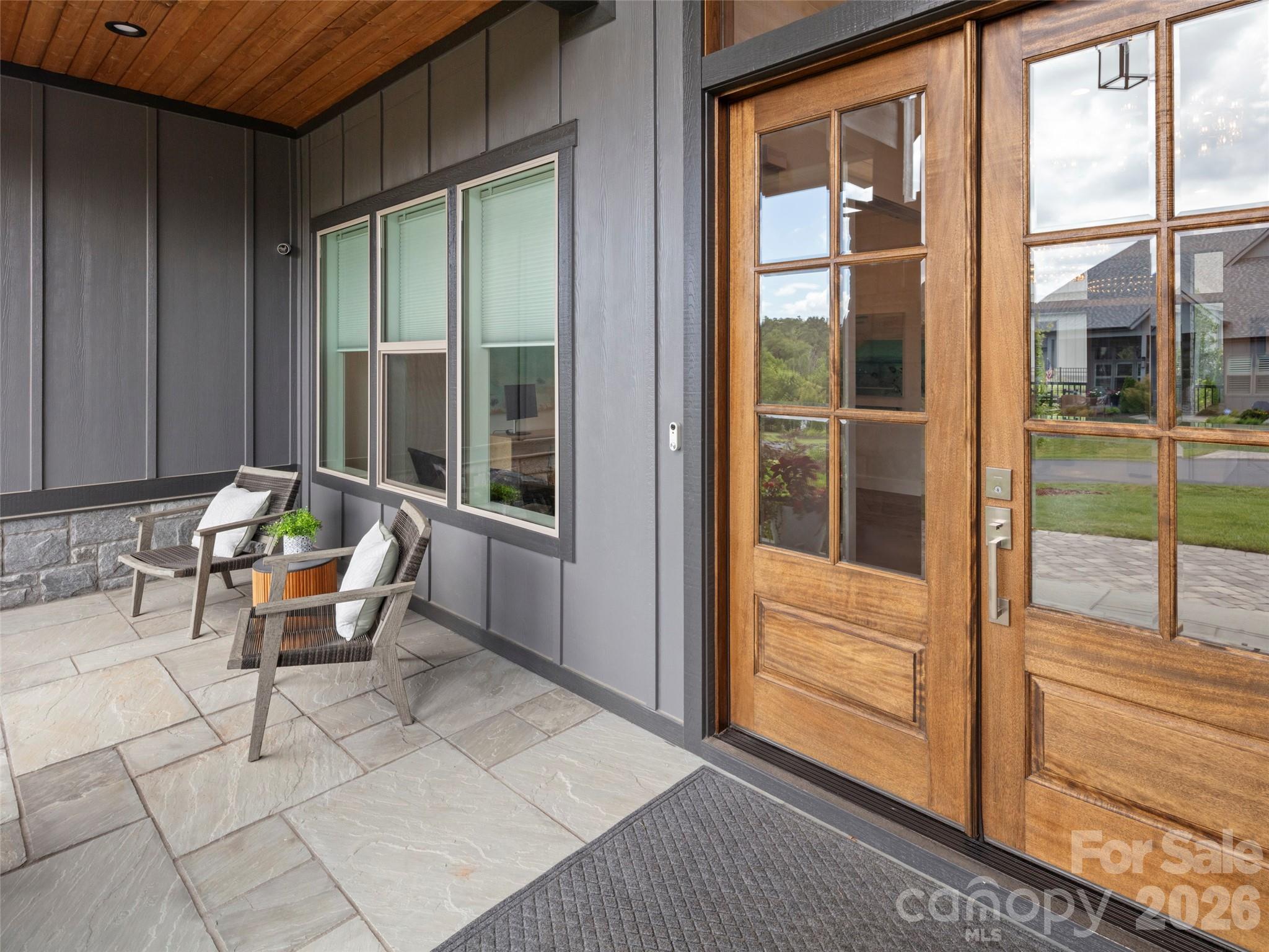 582 Daniel Circle Drive — Mills River