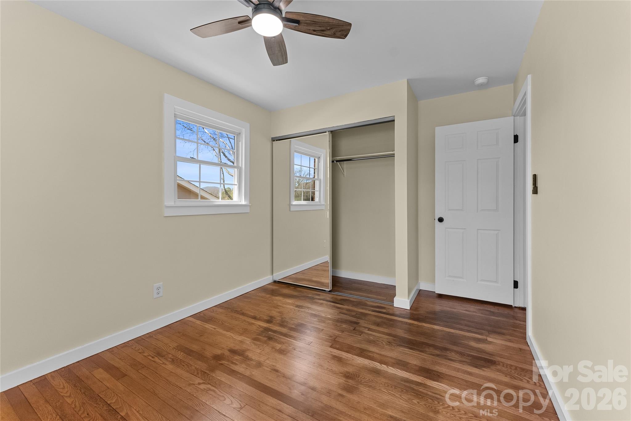 88 Skyview Terrace — Asheville