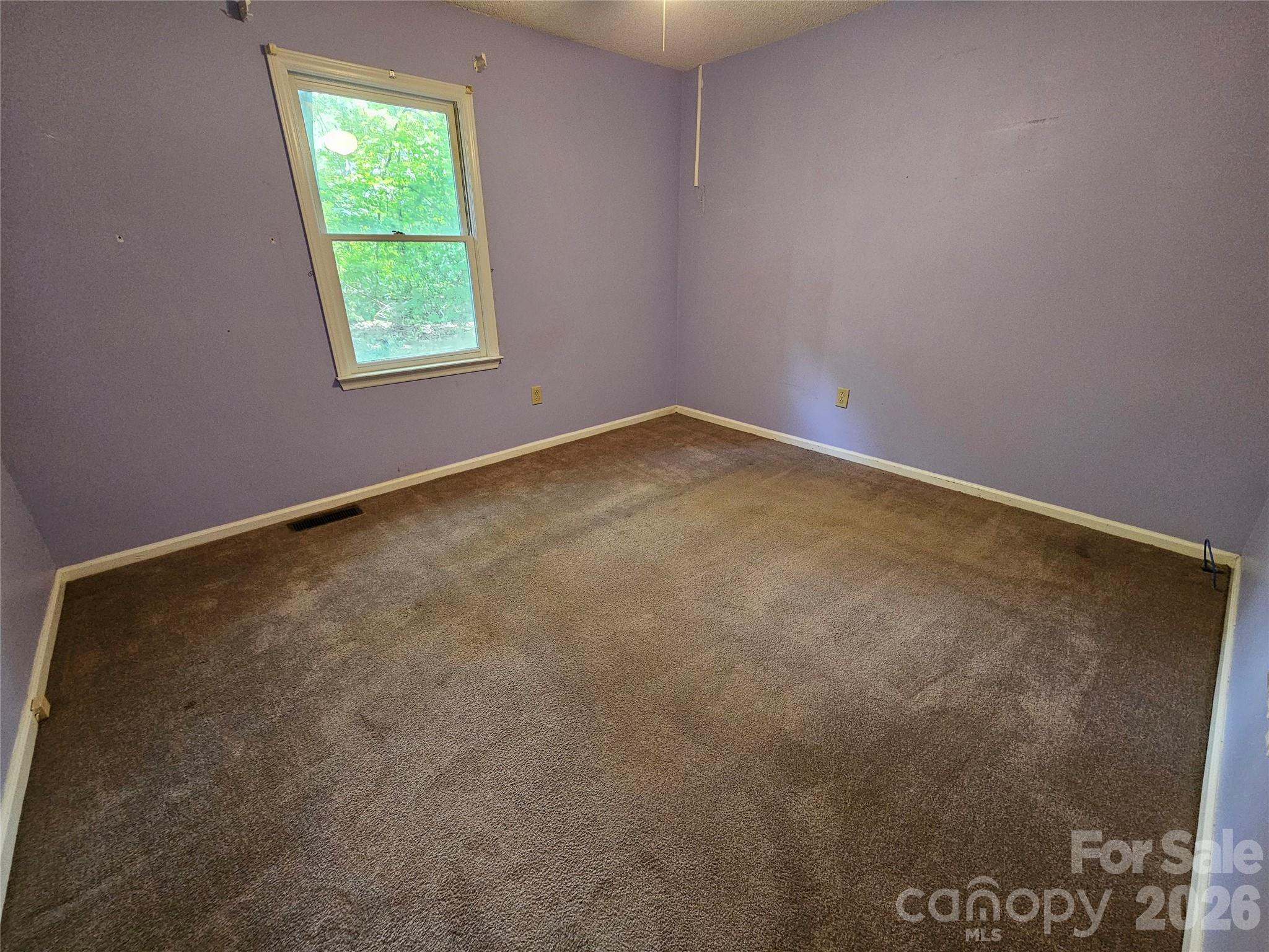 11488 Beagle Street — Midland