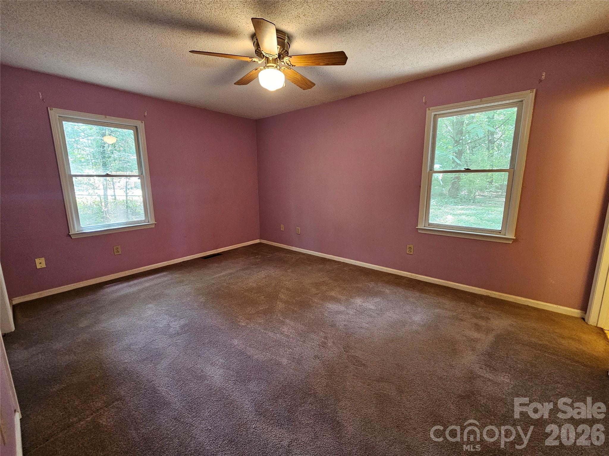 11488 Beagle Street — Midland