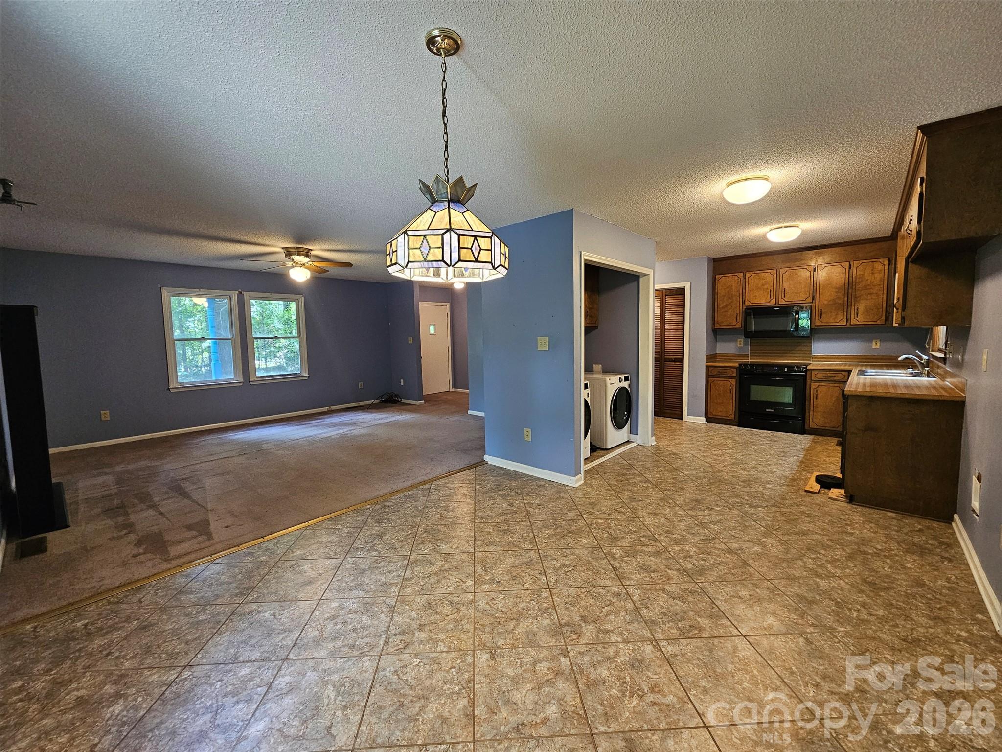 11488 Beagle Street — Midland