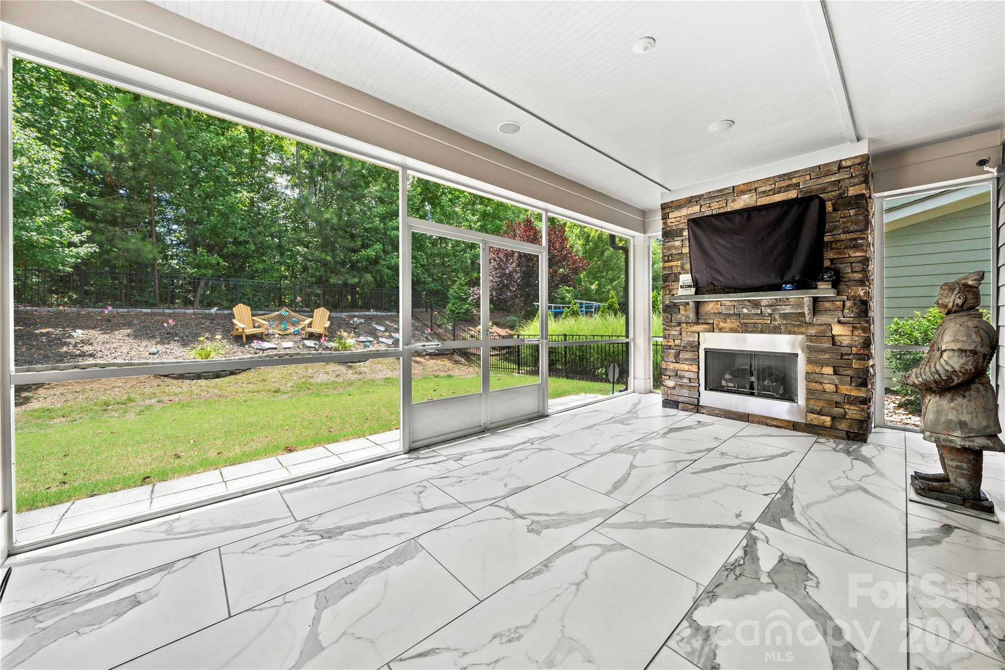 720 Yellow Jessamine Drive — Clover