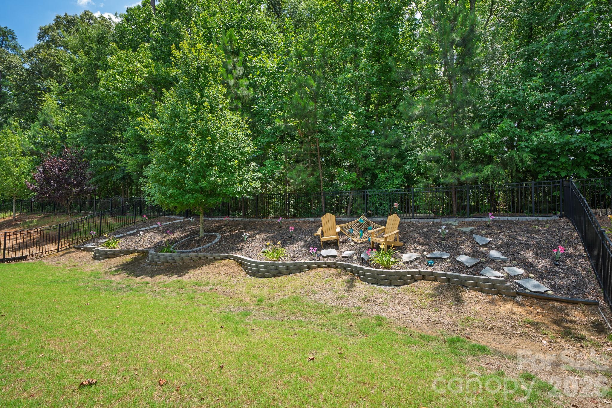 720 Yellow Jessamine Drive — Clover