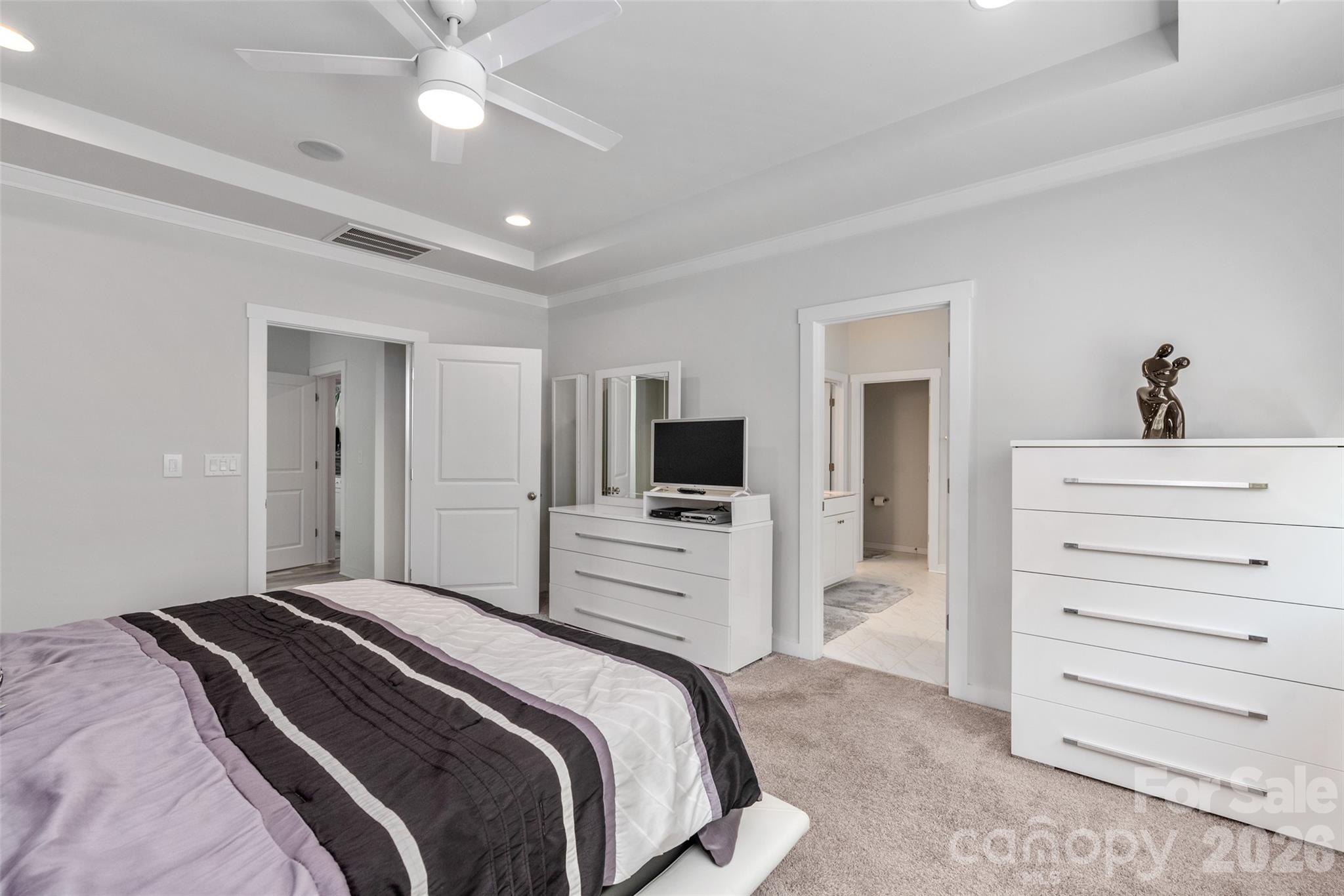 720 Yellow Jessamine Drive — Clover
