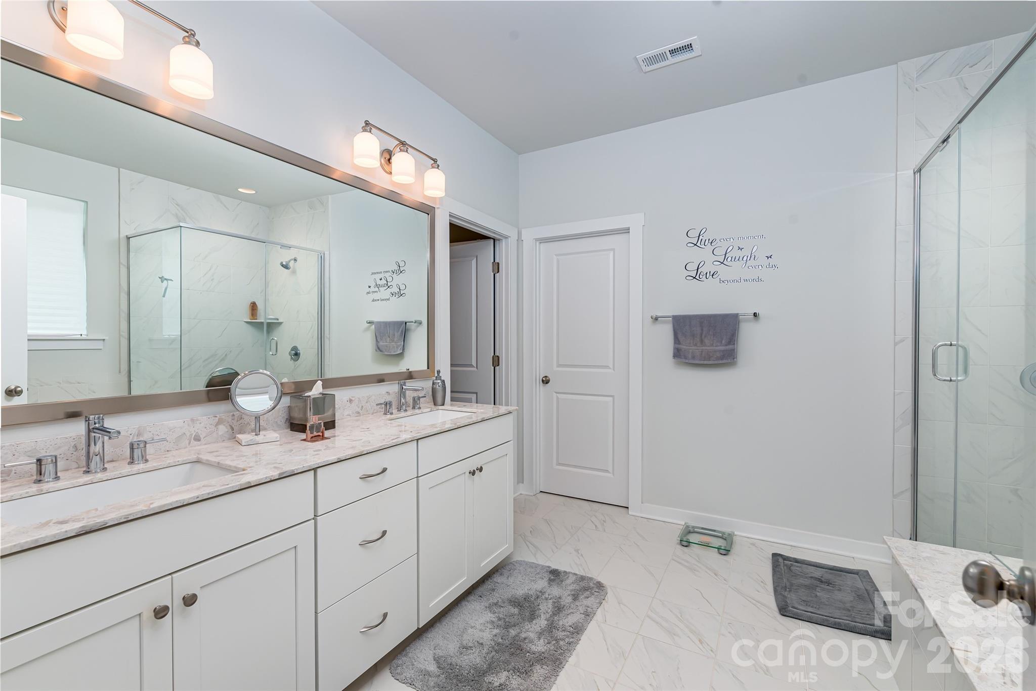 720 Yellow Jessamine Drive — Clover