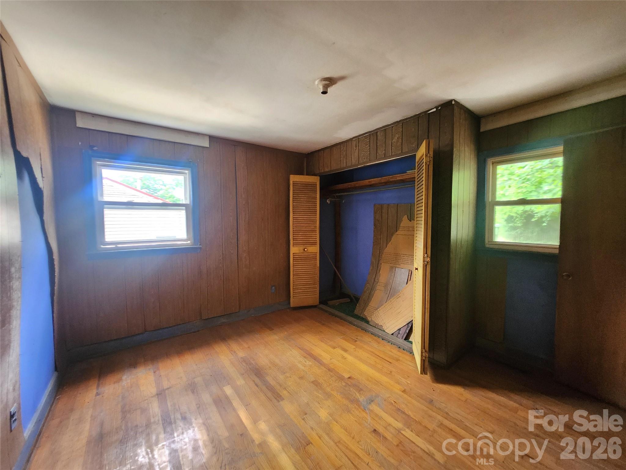 208 London Road — Asheville