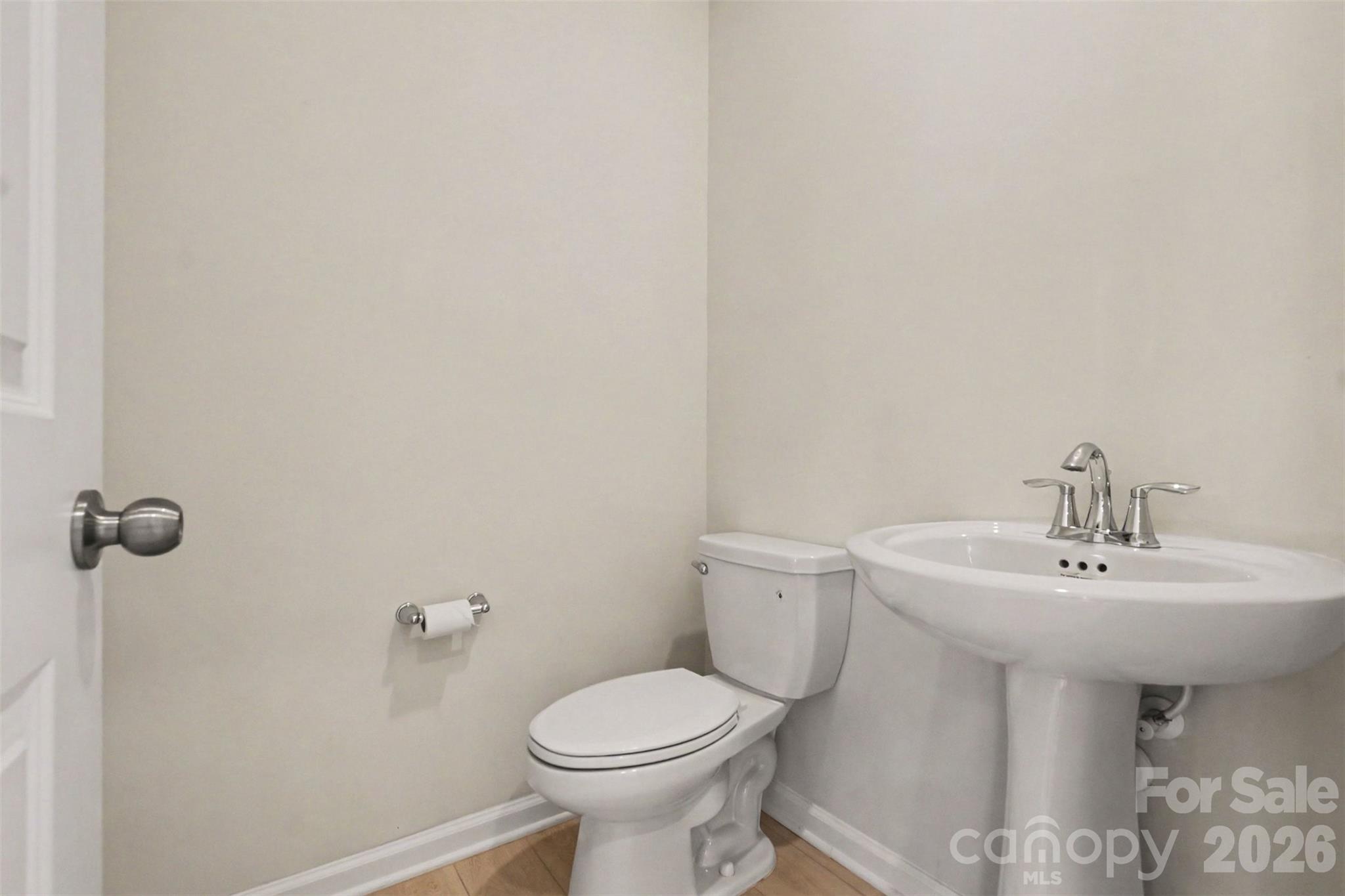 13905 Castle Nook Drive — Charlotte
