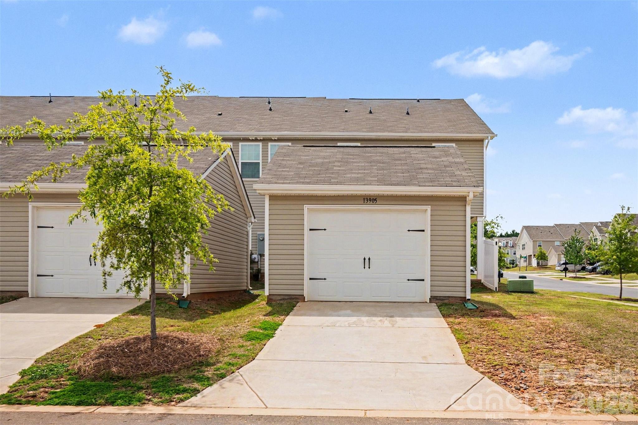 13905 Castle Nook Drive — Charlotte