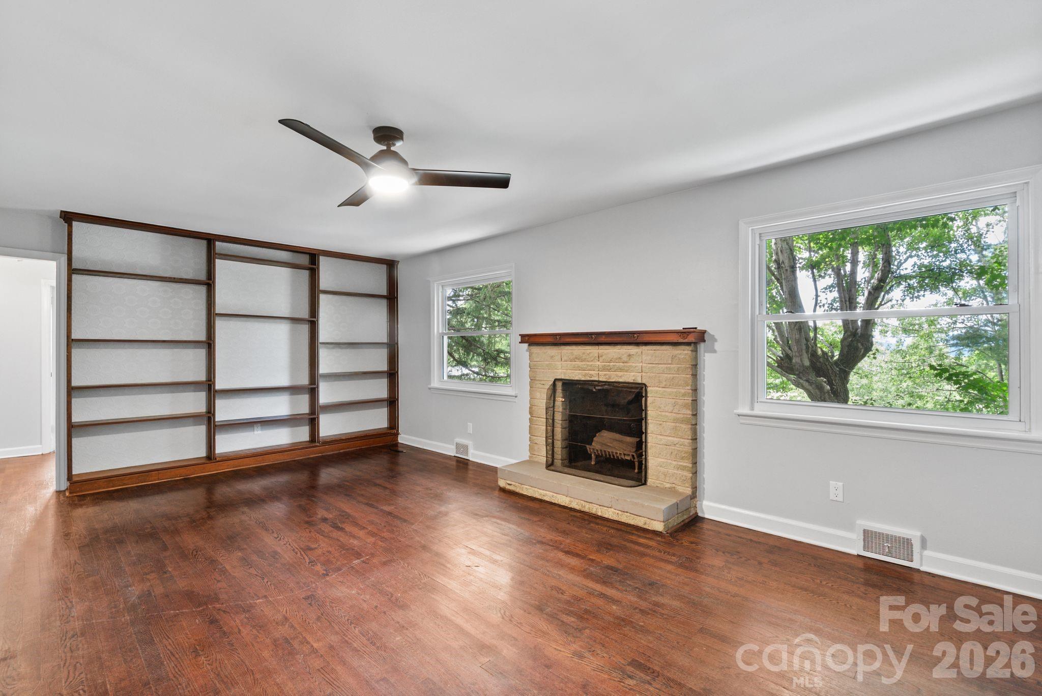 11 Von Ruck Court — Asheville