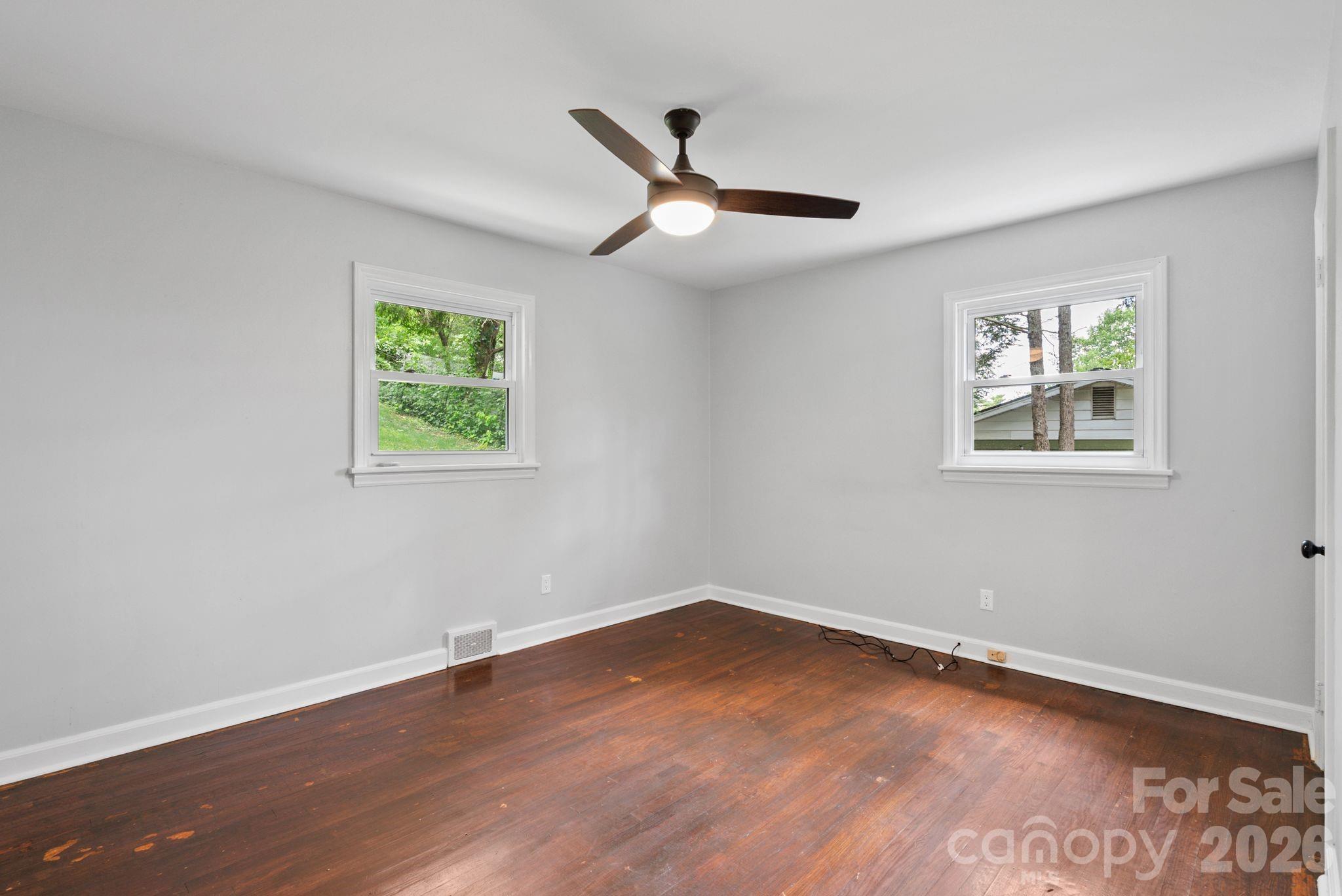 11 Von Ruck Court — Asheville