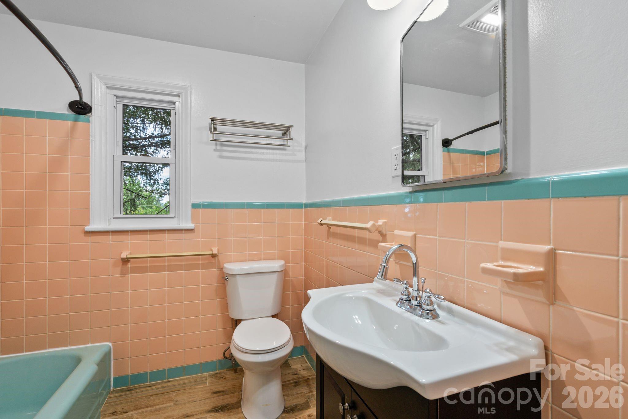 11 Von Ruck Court — Asheville