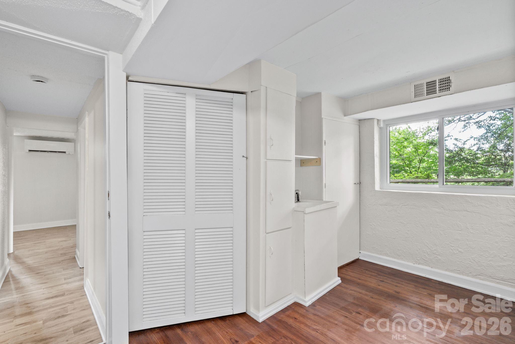 11 Von Ruck Court — Asheville