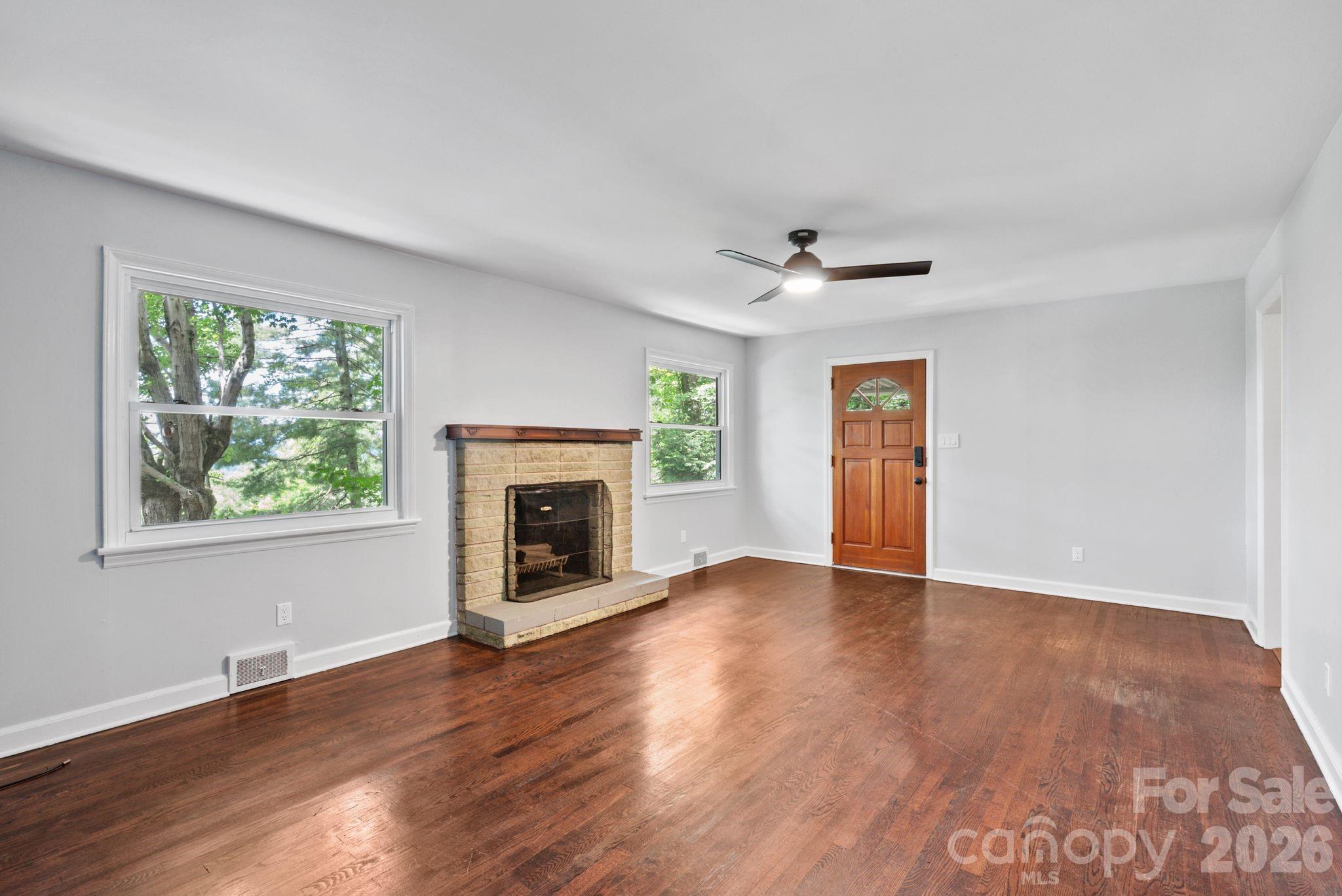 11 Von Ruck Court — Asheville