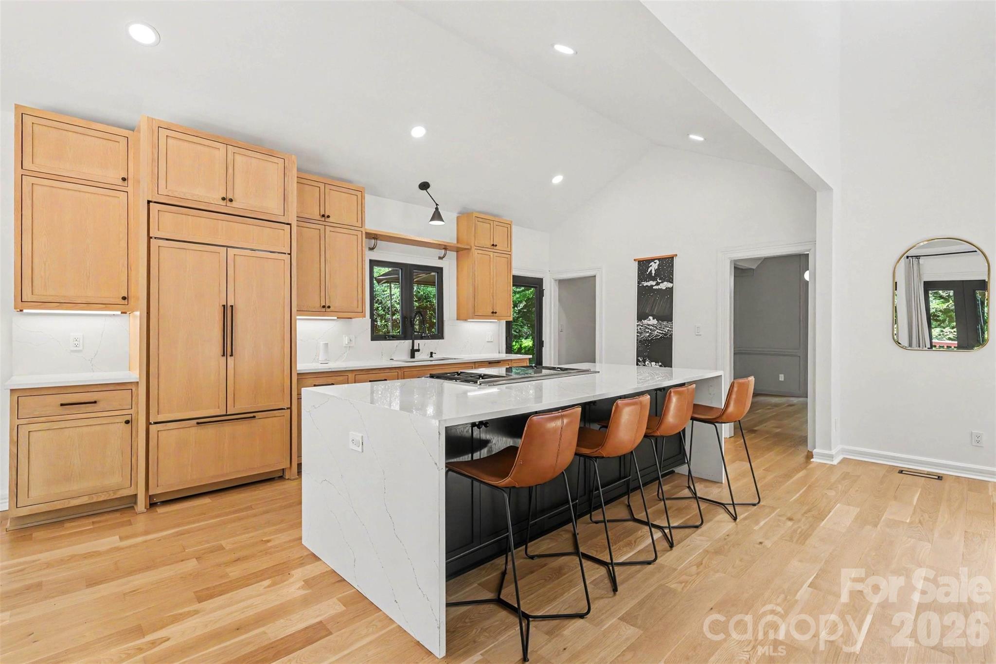 5123 Randolph Road — Charlotte