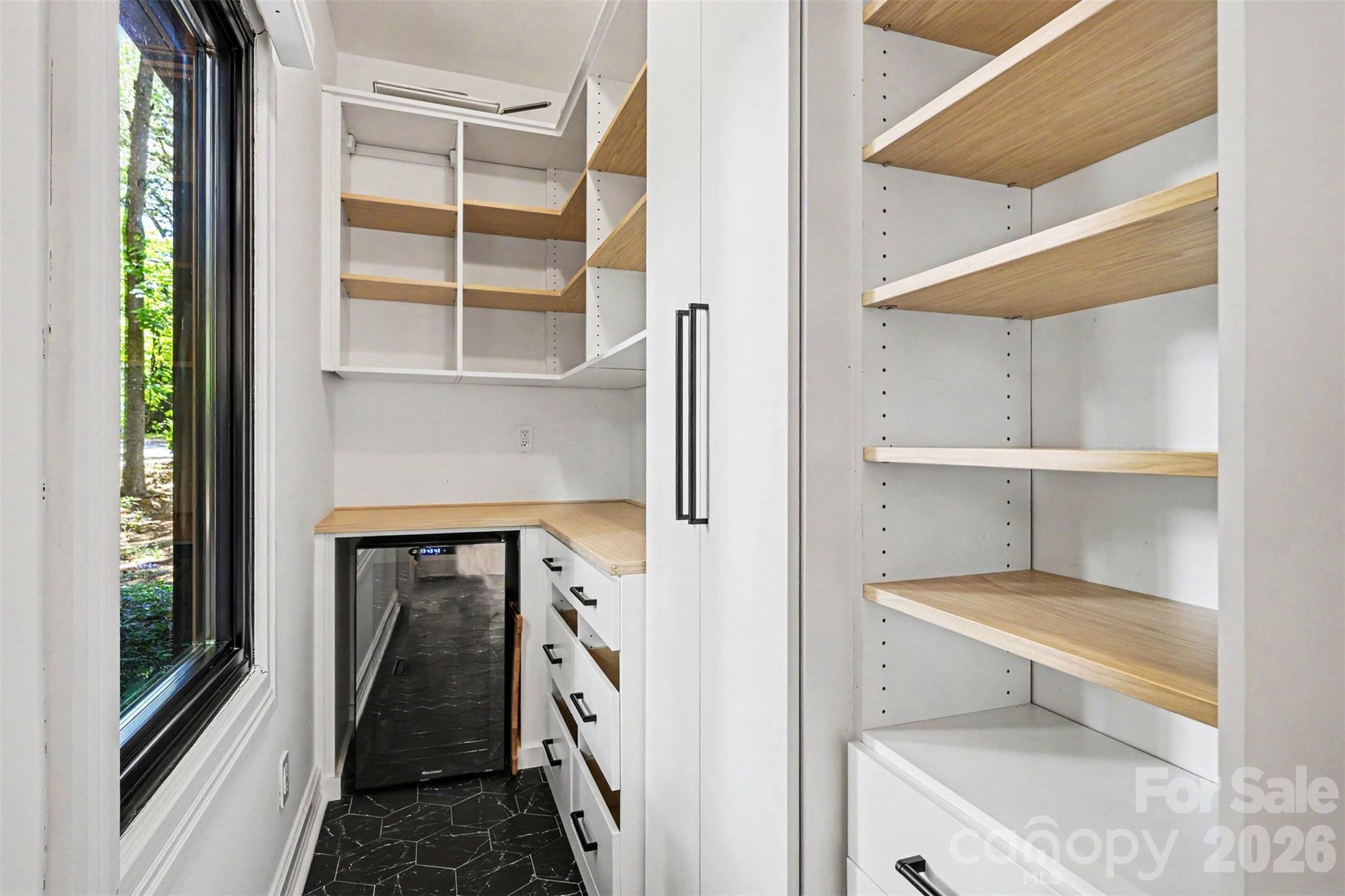 5123 Randolph Road — Charlotte