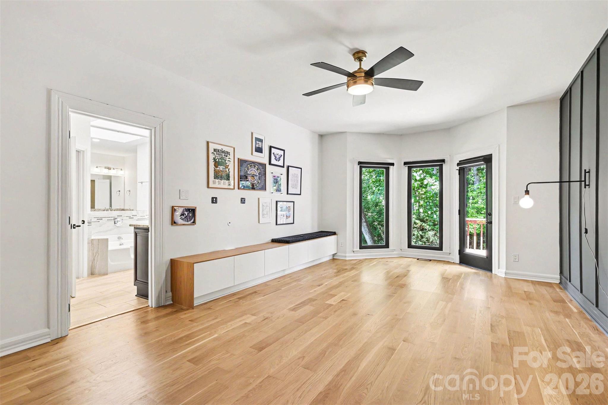 5123 Randolph Road — Charlotte