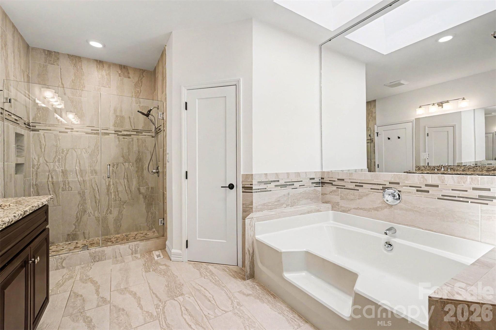 5123 Randolph Road — Charlotte